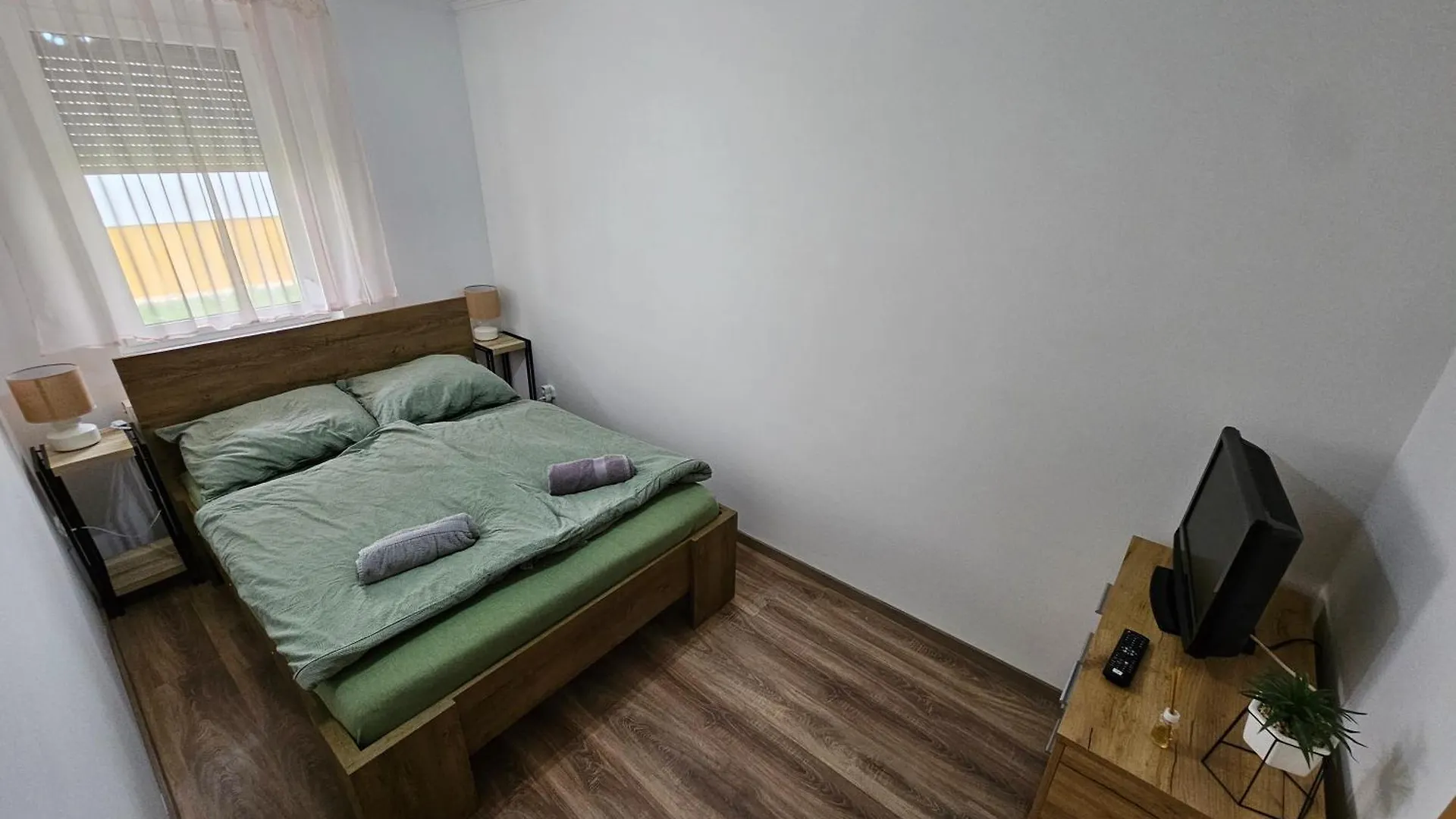 Fischer Apartman 2 Hajdúszoboszló Apartamento
